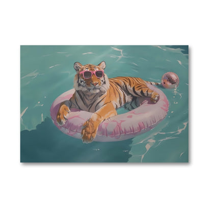 TIGER IN POOL